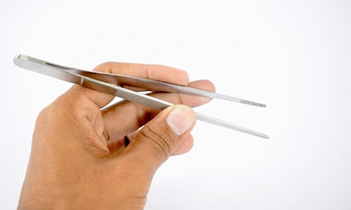 Tweezers